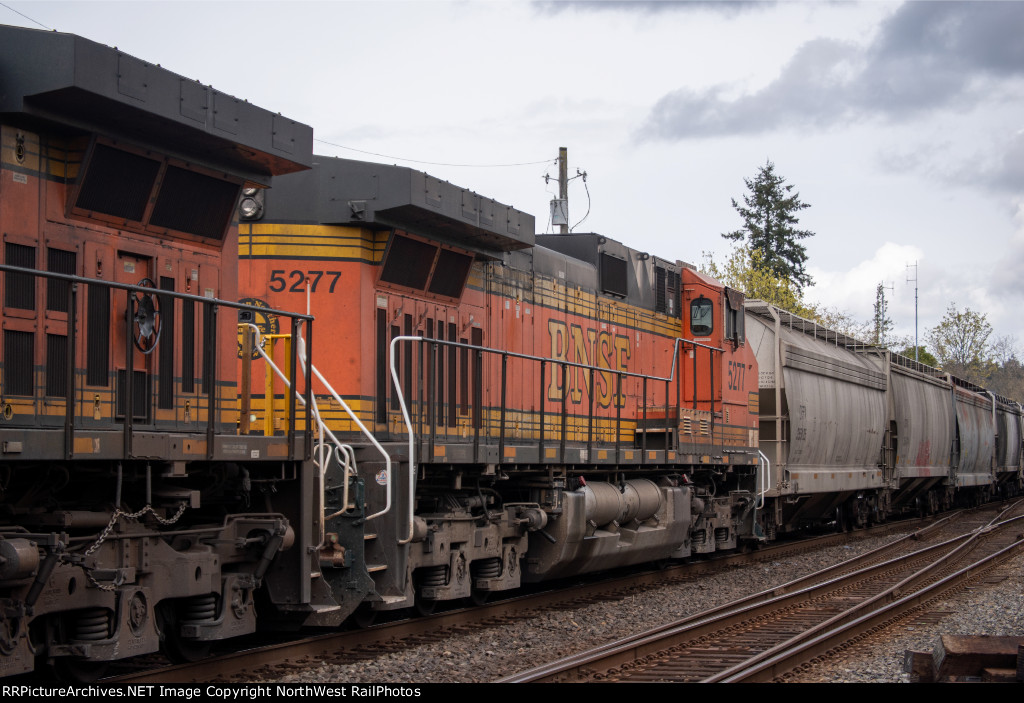 BNSF 5277